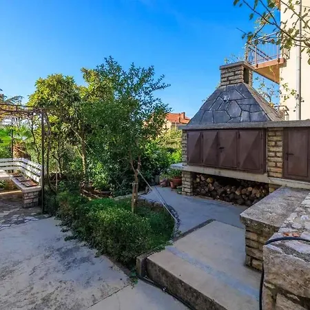 In 5747 B Daire Dramalj