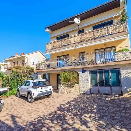 Apartment In 5747 B Dramalj